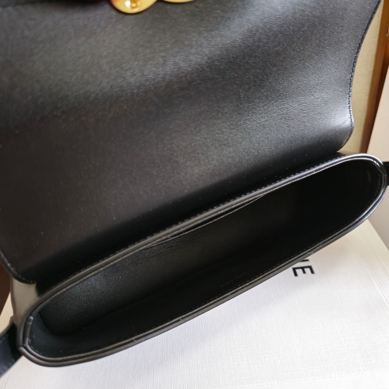 Ce1i*e triomphe bags